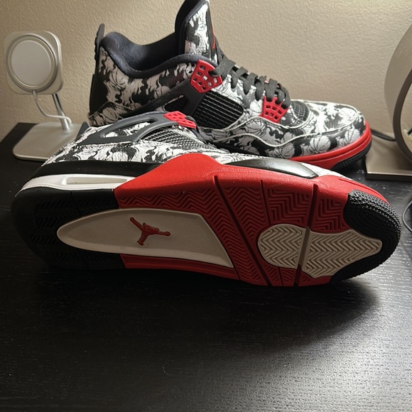 Jordan 4 Retro (Tattoo) - Picture 4 of 4